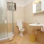 Guest house And With Parking Space - 6917