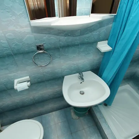 And With Parking Space - 6917 Affittacamere 3*