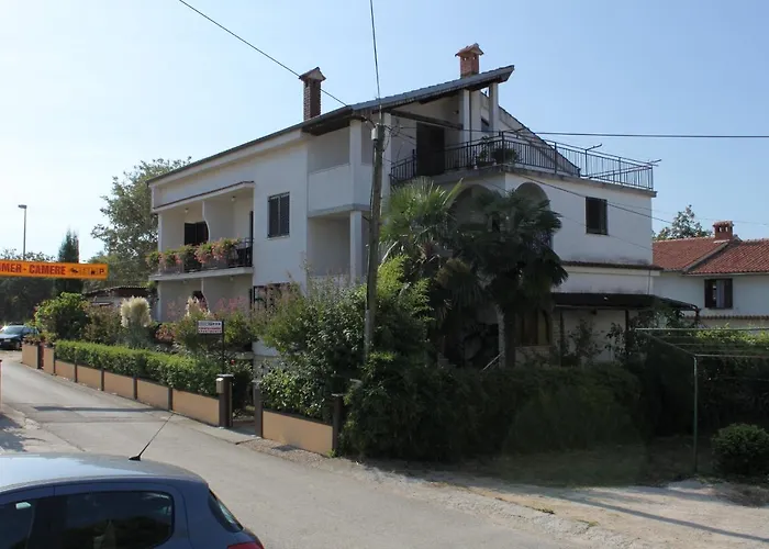 And With Parking Space - 6917 Affittacamere Porec