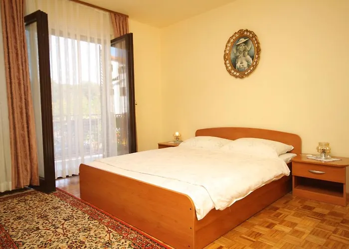 And With Parking Space - 6917