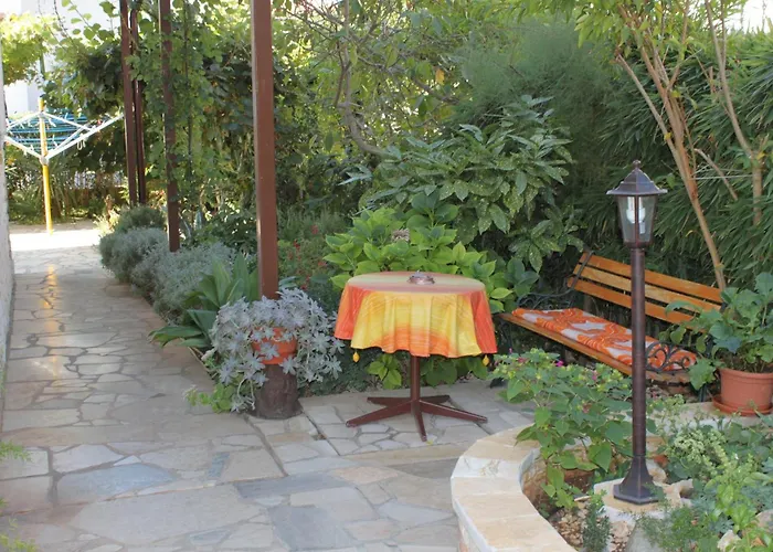 And With Parking Space - 6917